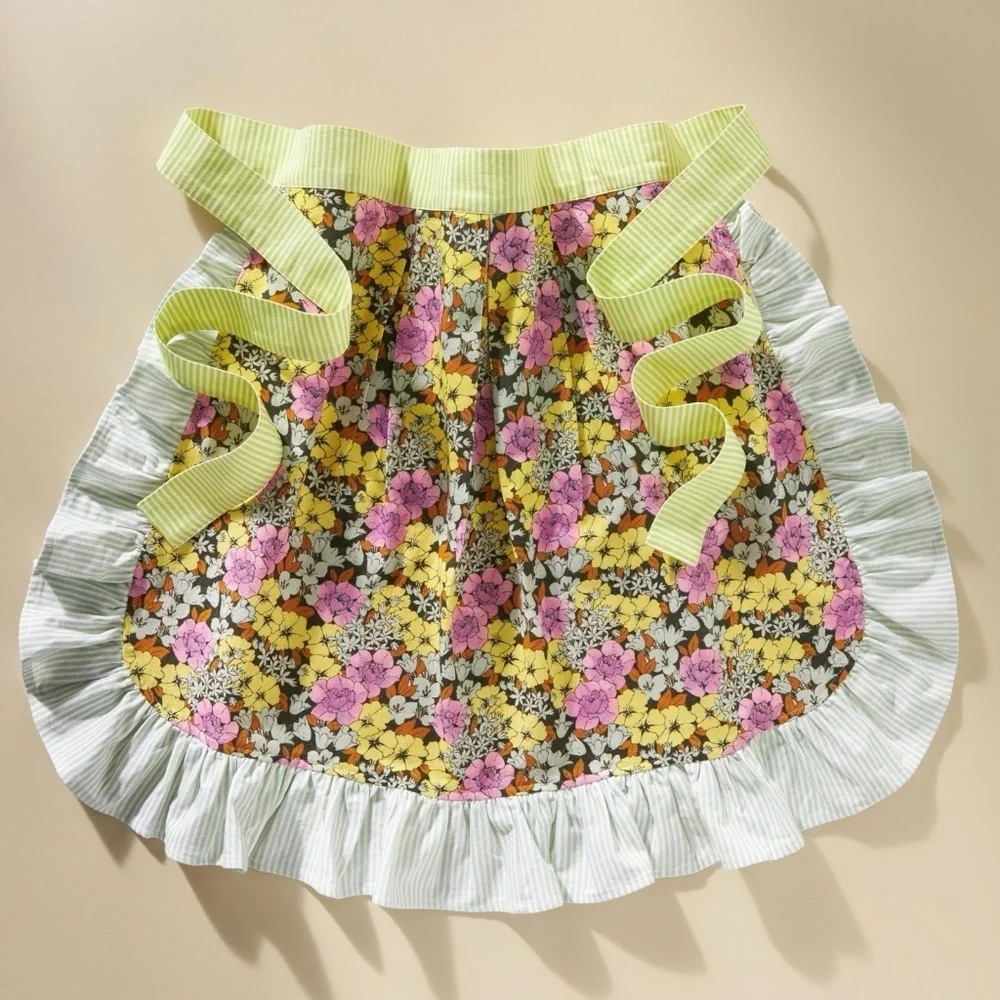 NWT Anthropologie Lyla Half Apron  Floral